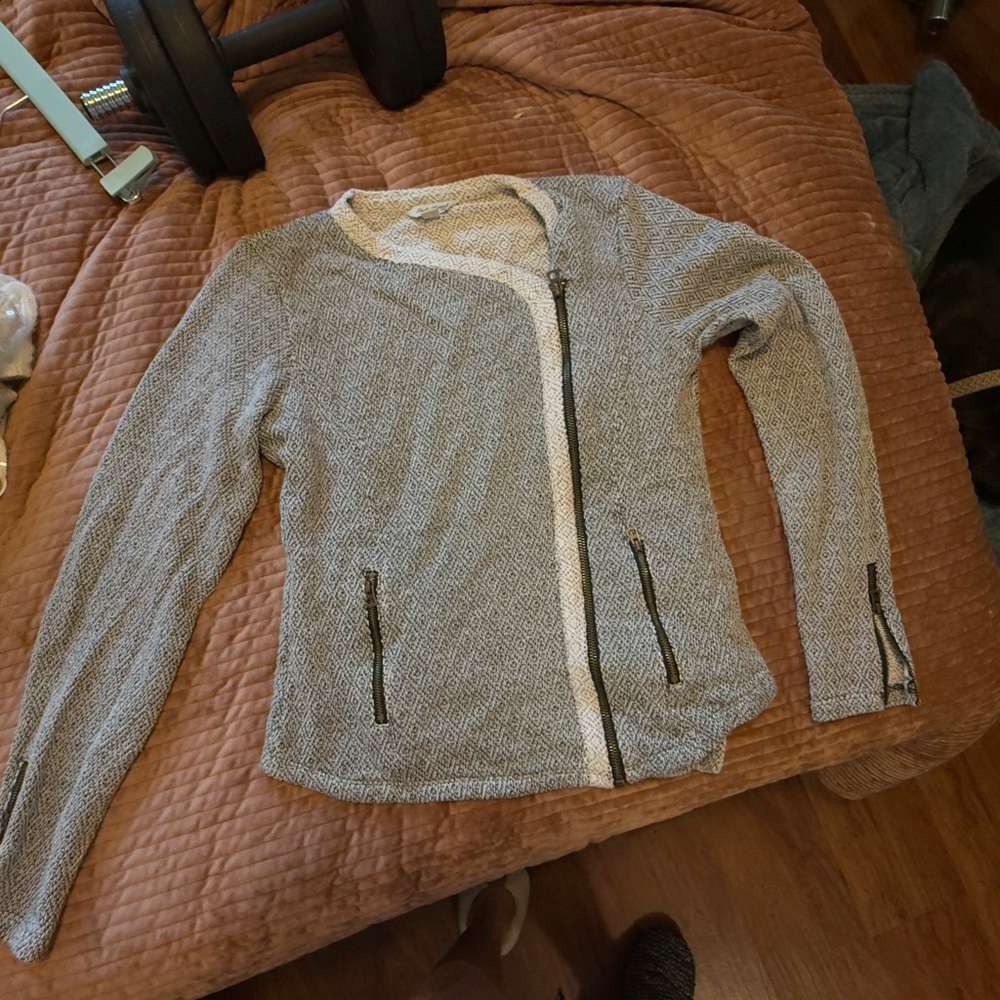 Lucky Brand Cream and Gray Knit Sweater